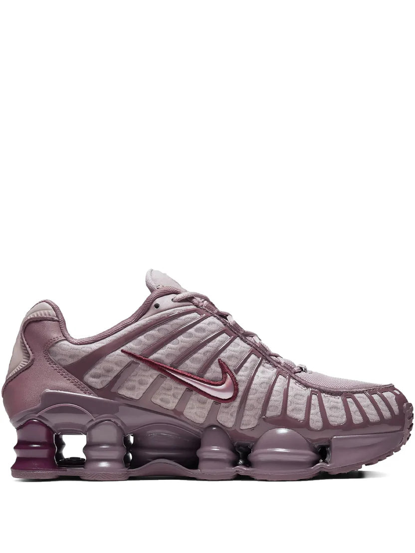 Nike Shox TL – Iconic Cushioning & Futuristic Streetwear Style