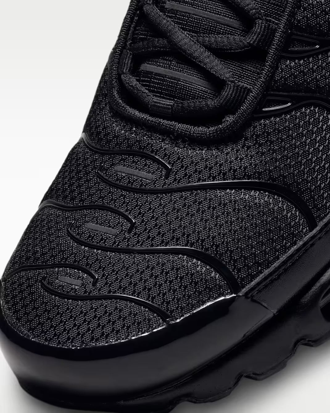 Nike Air Max Plus – Triple Black