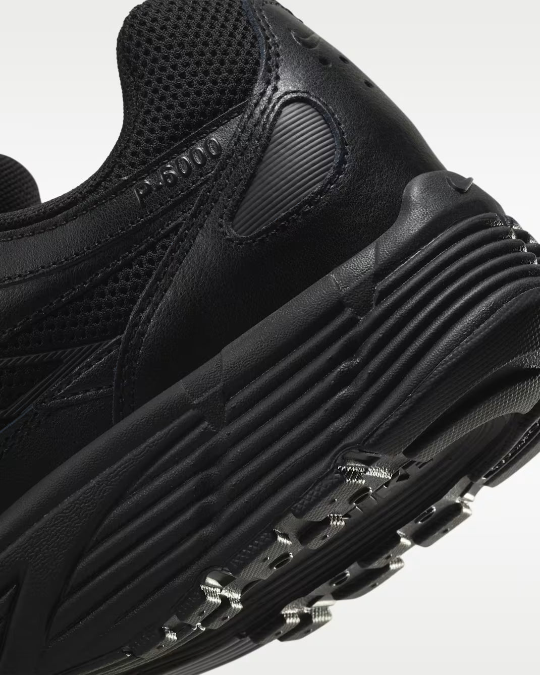 Nike P-6000 Shoes – Black / Black