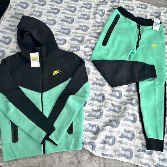 Nike Tech Fleece Tracksuit – Green Glow/Black