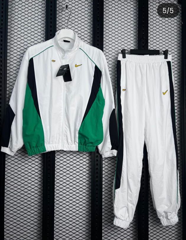 Nike Woven Tracksuit – White/Green/Black (Retro Edition)