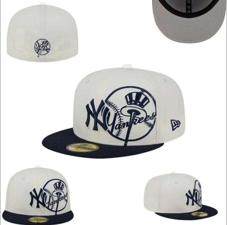 New Era NY Yankees 59FIFTY Fitted Cap – Oversized Graphic Edition (Cream/Navy)