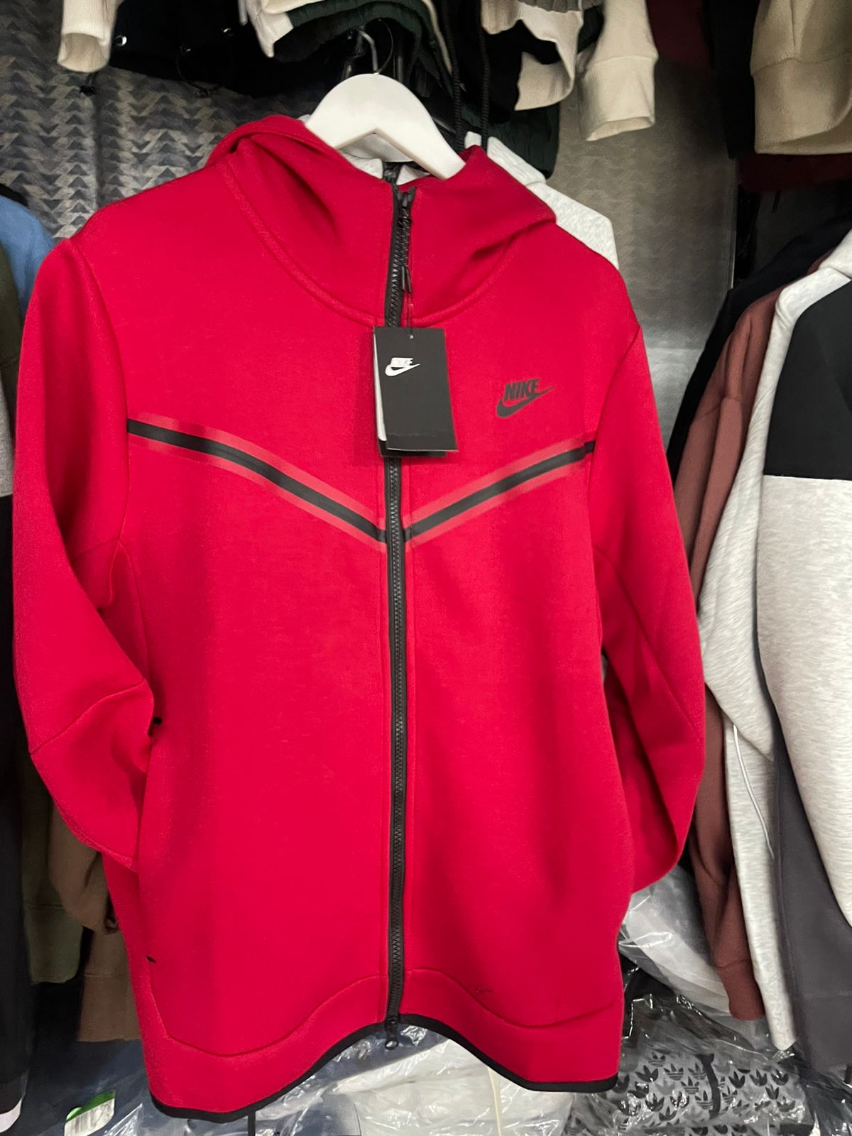 Nike Tech Fleece Tracksuit – University Red